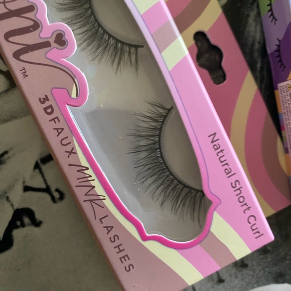 NWT ioni mink lashes - Picture 5 of 7